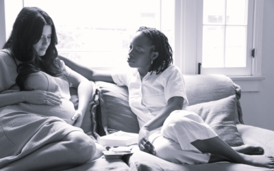 Les pratiques de relaxation pour favoriser le bien-être de la maman et du nourrisson.